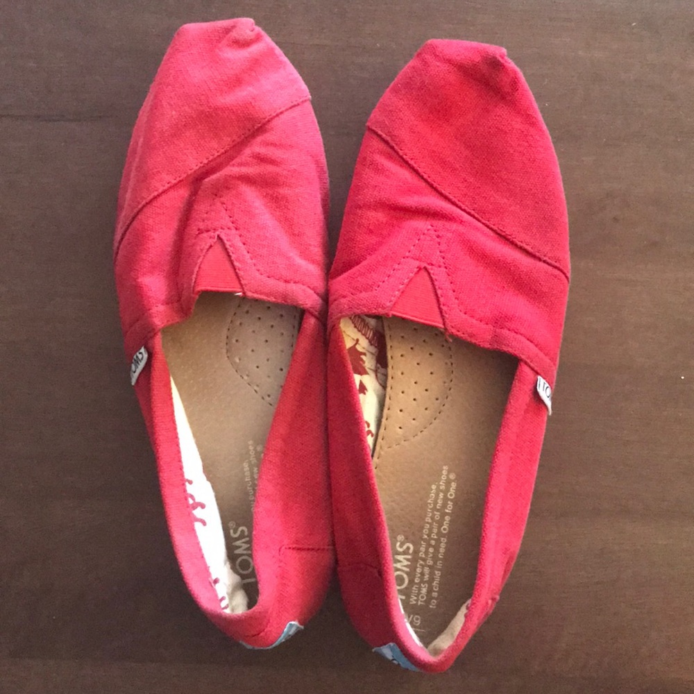TOMS Size 9